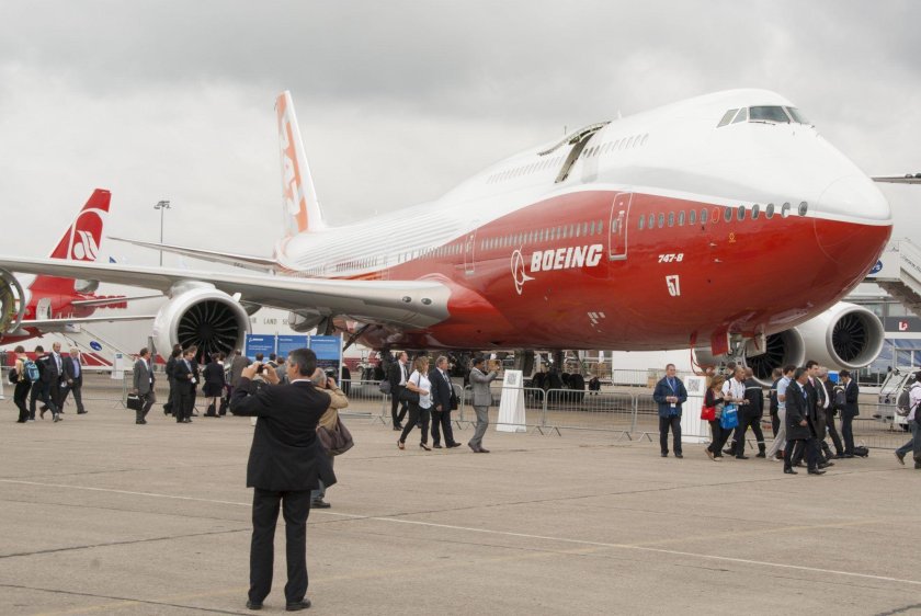Боинг 747-8