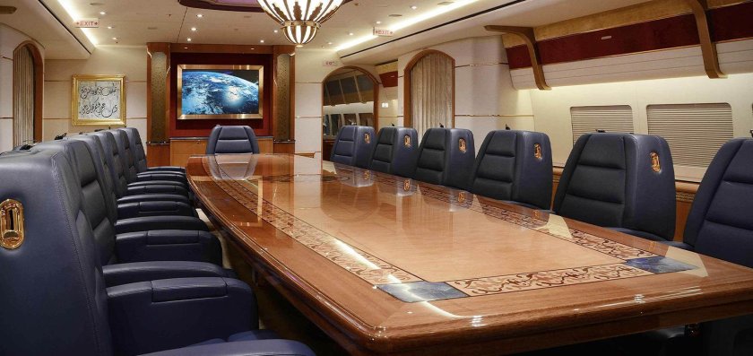 Boeing 747 8 частный самолет