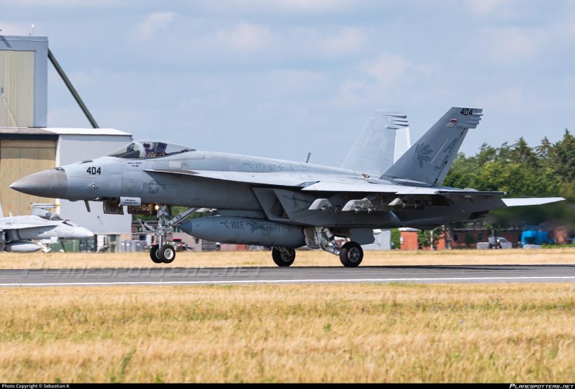 F a 18 e super hornet