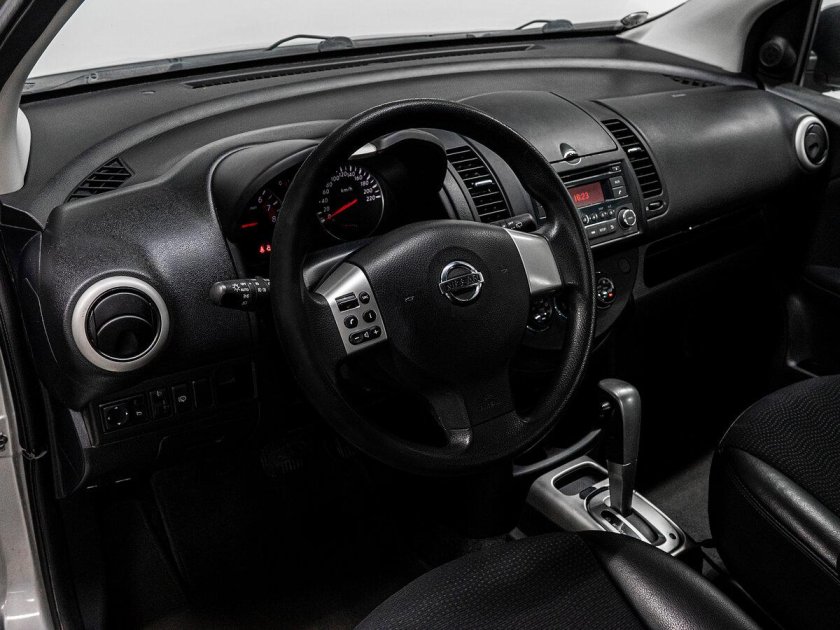 Nissan note 2012 1.6 автомат