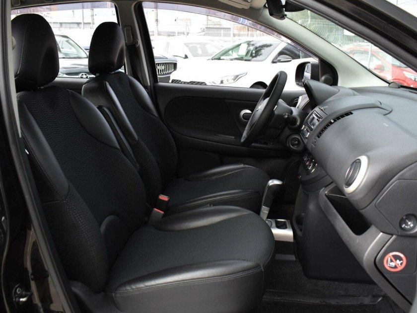 Ниссан ноут 2012