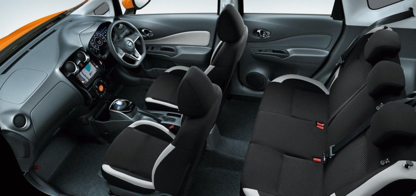 Nissan Note e-Power 2017 салон