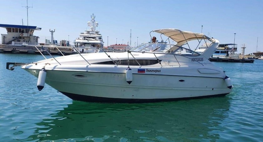 Яхта Victoria