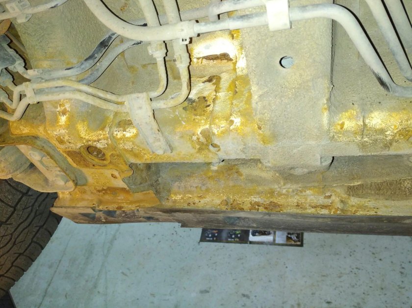 Suzuki Grand Vitara 2 днище кузова