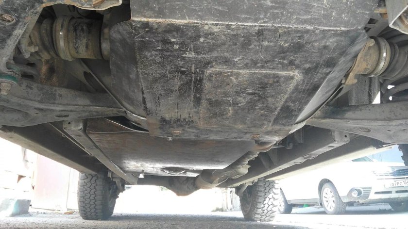 Днище Гранд Витара 2.0