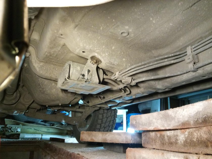 Днище Гранд Витара 2.0