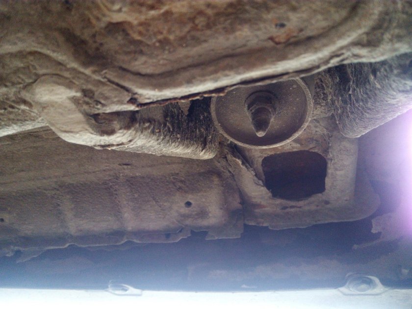 Suzuki Grand Vitara 2 днище кузова