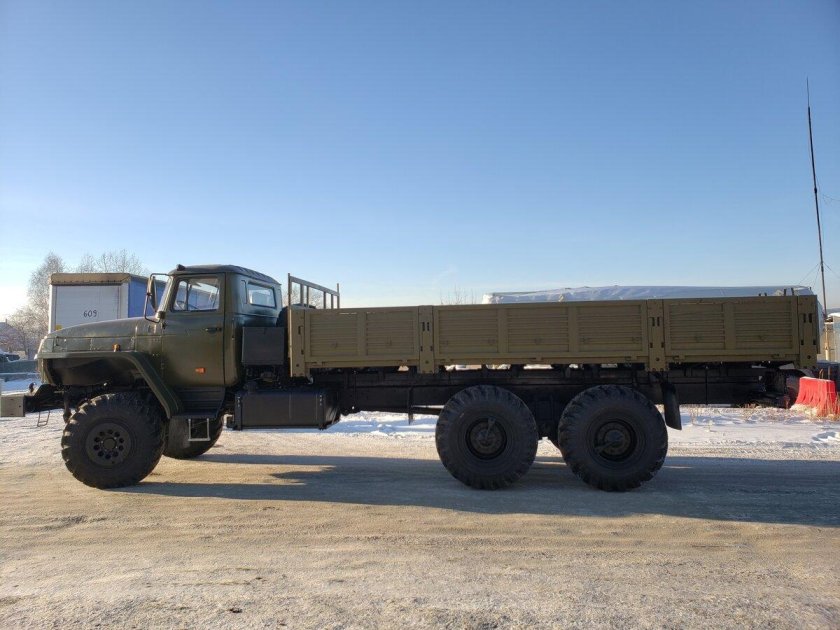 Урал 4320-0911 бортовой