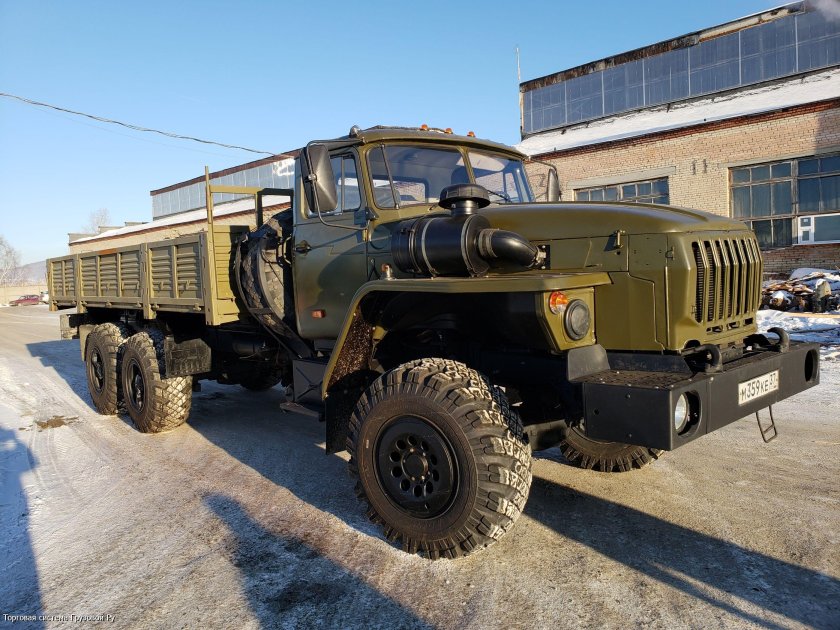 Урал 4320 бортовой