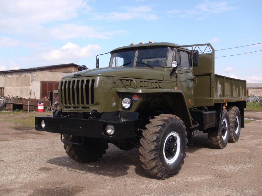 Урал 4320 бортовой