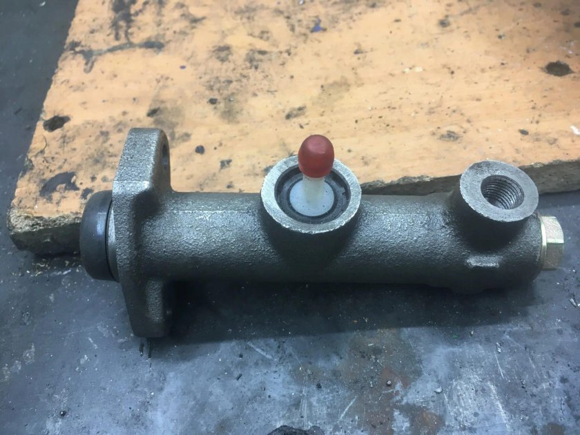 Главный цилиндр сцепления ваз 2101