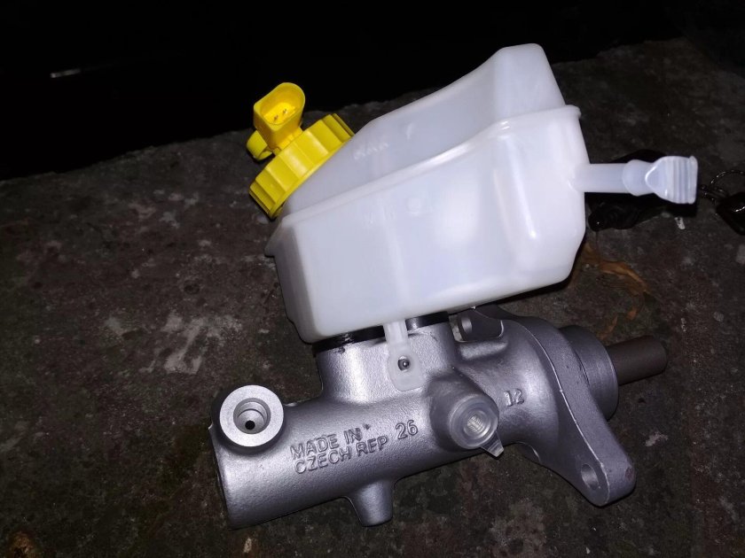 Главный тормозной цилиндр УАЗ Патриот 2013