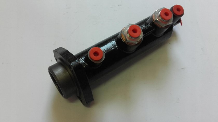 Главный тормозной цилиндр Avia