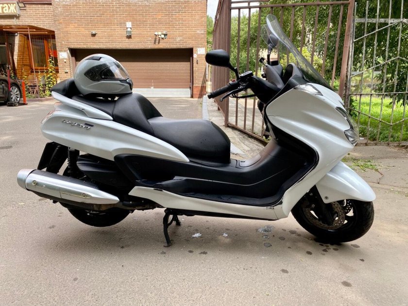 Макси скутер