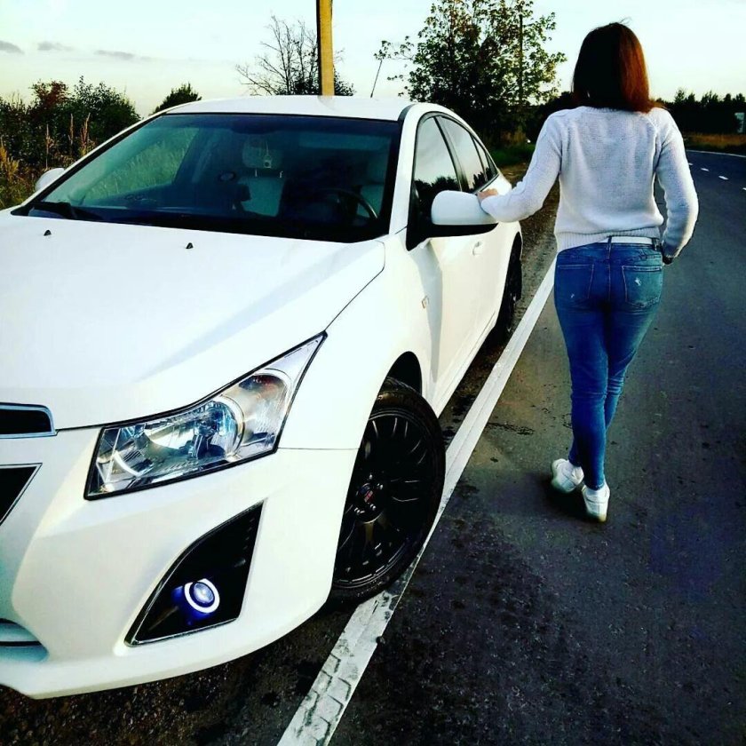 Шевроле Круз белый