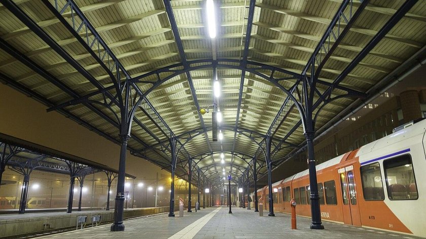 Ладожский вокзал перрон