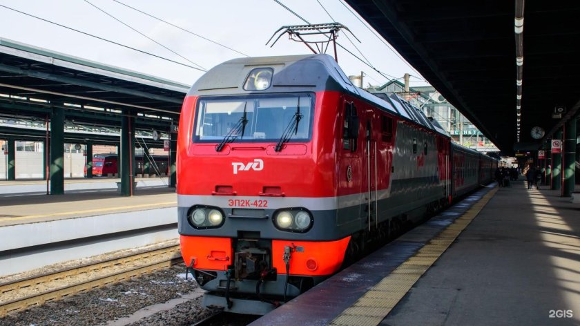 Поезд Ладога