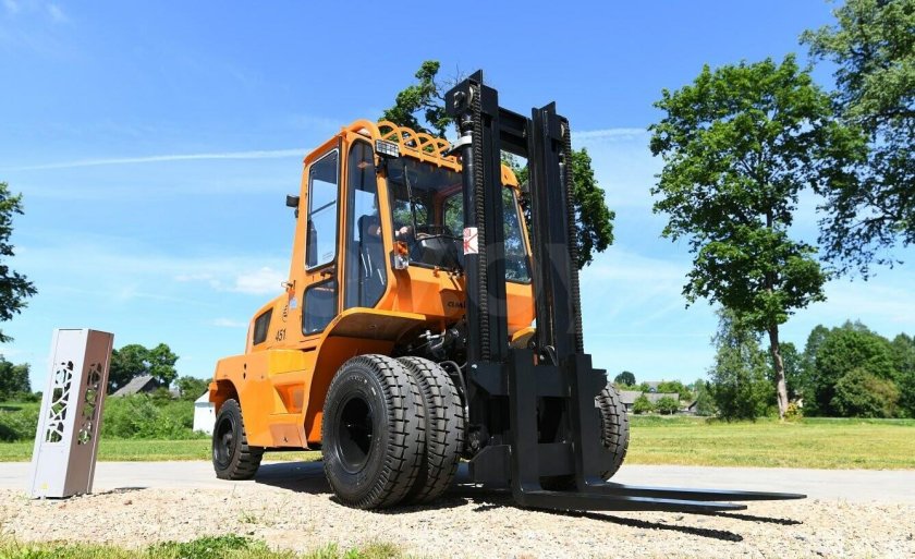 Автопогрузчик вилочный Амкодор 451а