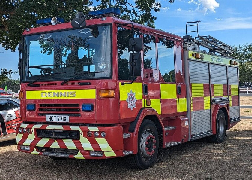 Пожарная машина пожарный