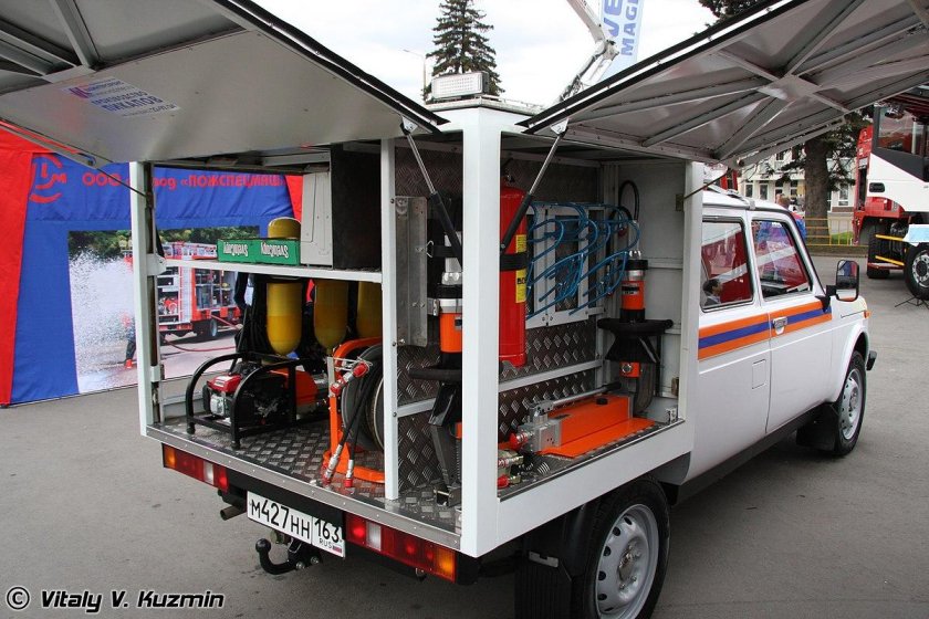 ВИС-294611 аварийно-спасательный автомобиль