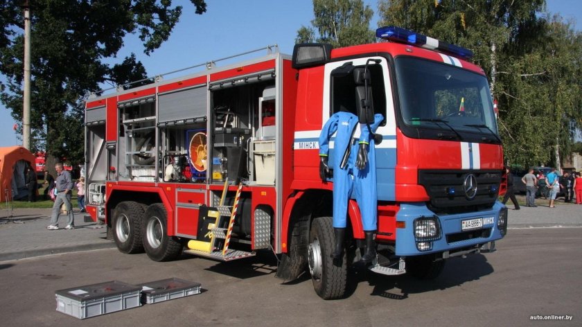 Аварийно-спасательные автомобили МЧС