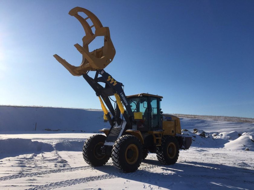 Фронтальный погрузчик XCMG lw300fn