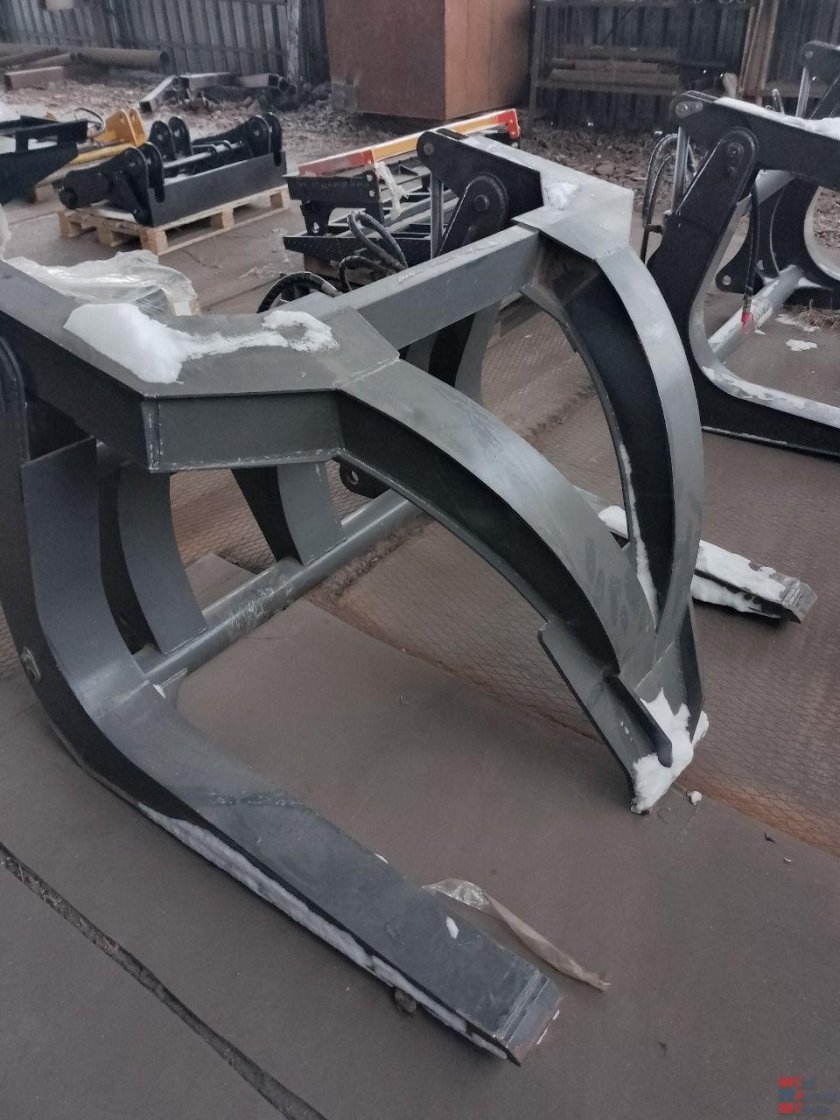 Лесозахват на фронтальный погрузчик zl30