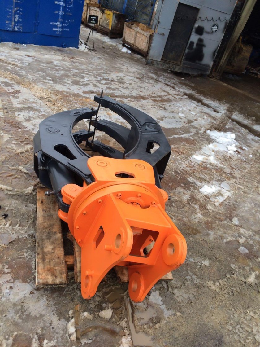 Экскаватор с грейферным захватом