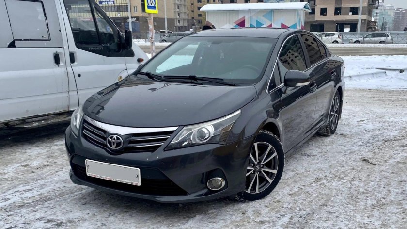 Toyota Avensis 2012