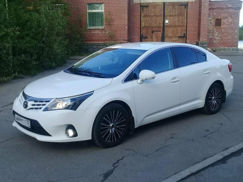 Тойота Венес 2012