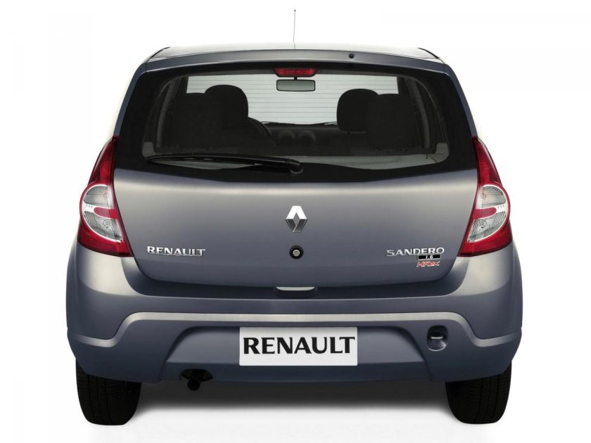 Renault Sandero сзади