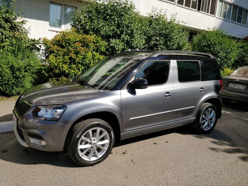 Шкода Йети 2015 серая