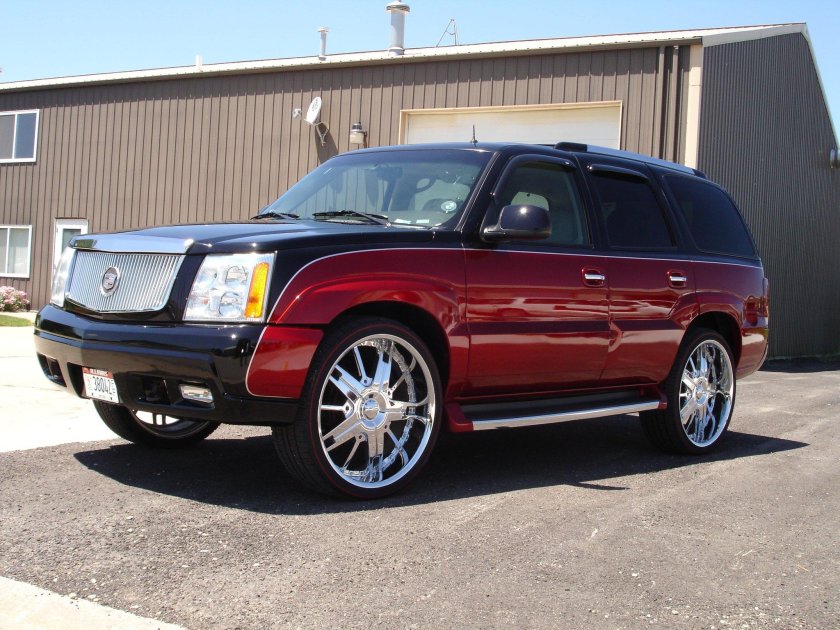 Кадиллак Эскалейд 2004