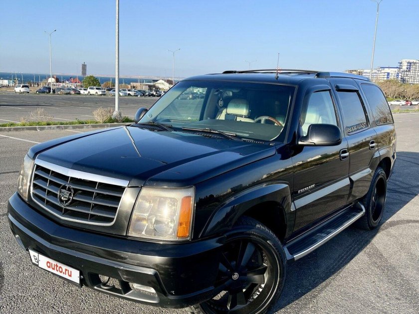Кадиллак эскалейд 2002