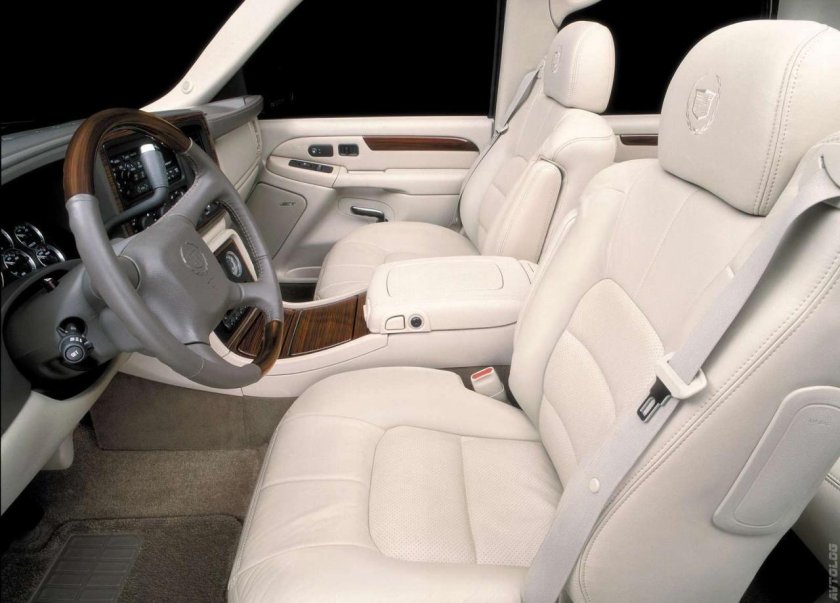 Cadillac Escalade 2002 салон