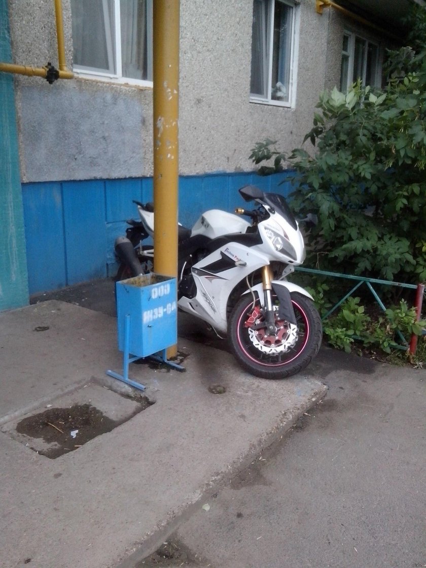 Гараж для мотоцикла