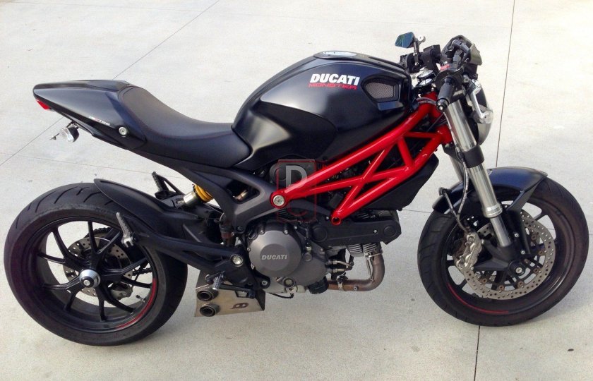 Ducati Monster 796 Black