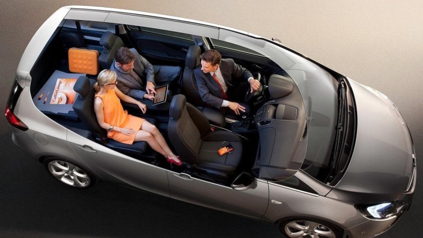 Opel Zafira Tourer 2012