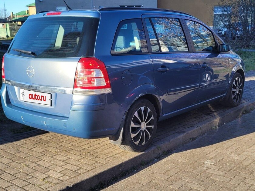 Минивэн опель зафира 2006