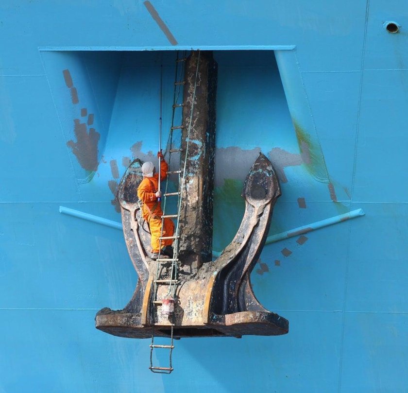 Якорь на корабле