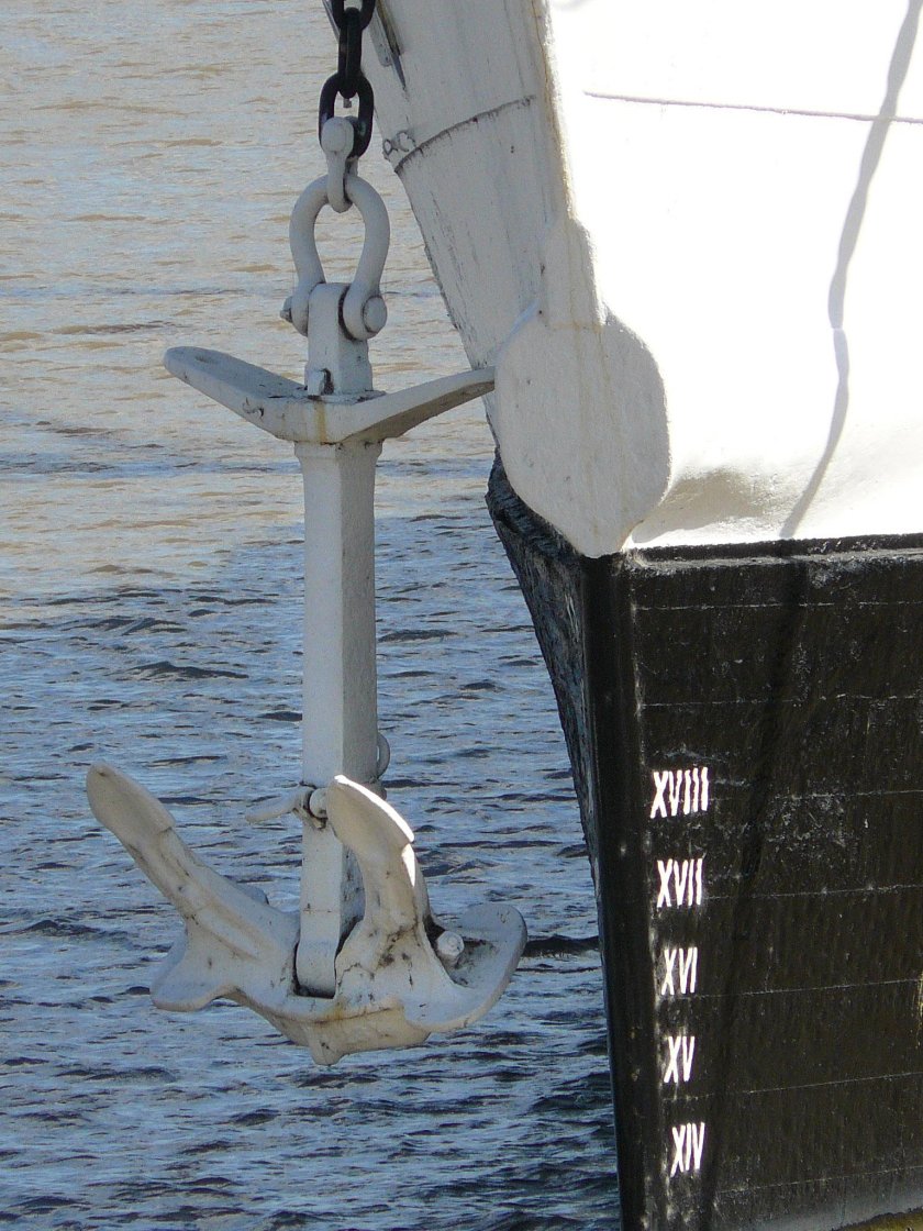Якорь на корабле