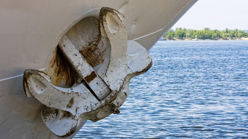 Якорный клюз на судне