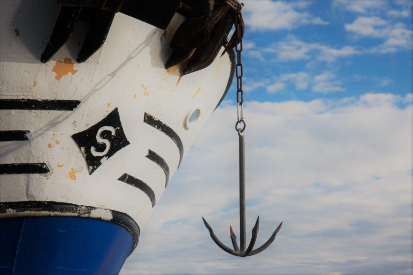 Якорь на корабле
