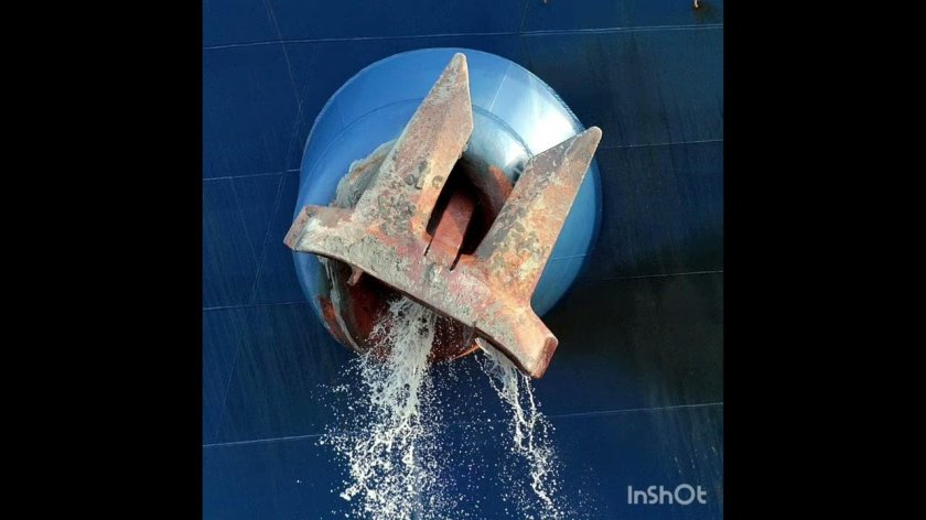 Якорь на корабле