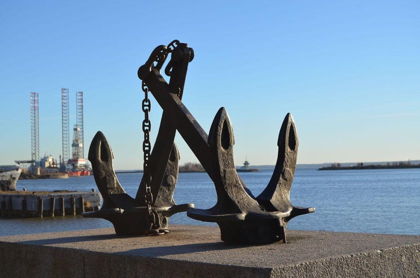 Якорь холла и Матросова