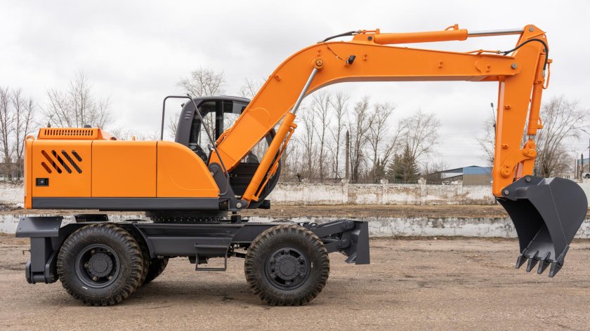 Колесный экскаватор e185w
