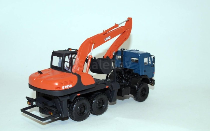 UMG e195a экскаватор