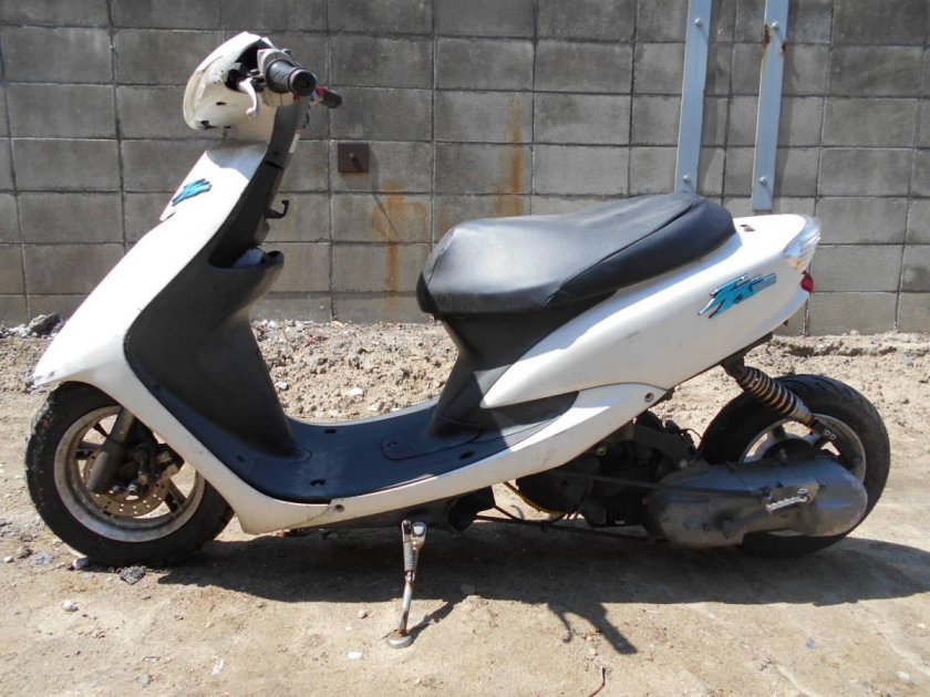 Yamaha jog sa16j ZR