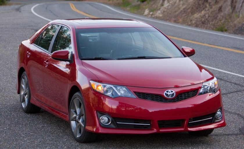 Toyota Camry se 2012