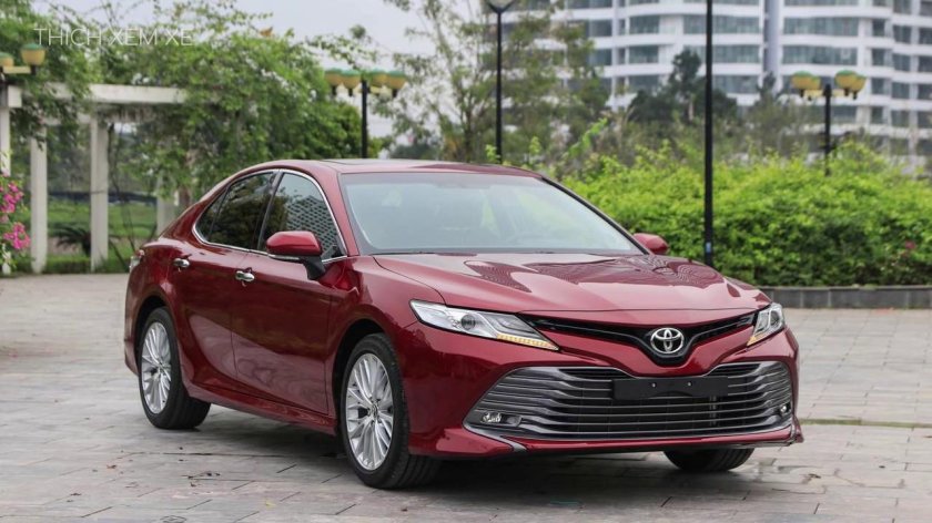 Toyota Camry 2019